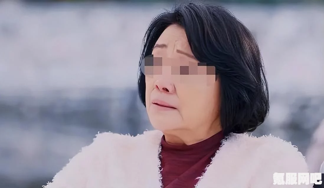 爷爷搂着妈妈睡觉的几种常见情况：探讨家庭文化与情感依赖的影响，分析亲子关系中的温暖与支持_剧情高度解析