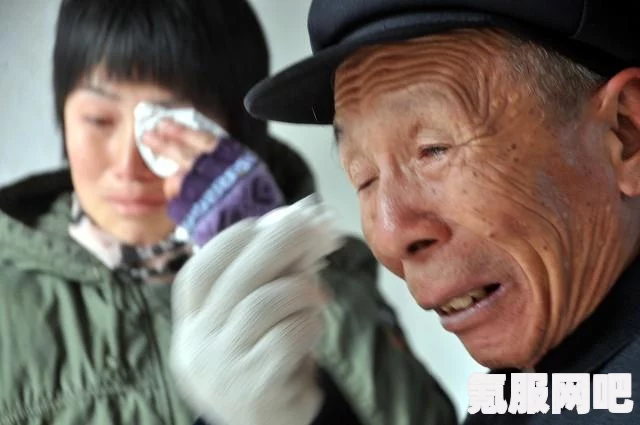 如何应对女友的朋友关系，掌握与女友朋友相处的技巧，增进你们之间的感情——建立良好沟通和信任的关键方法_轻松享受最新大片