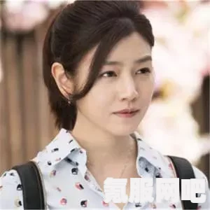 妍珍演绎上班表情包，现代职场人的情感缩影与流行梗的诞生