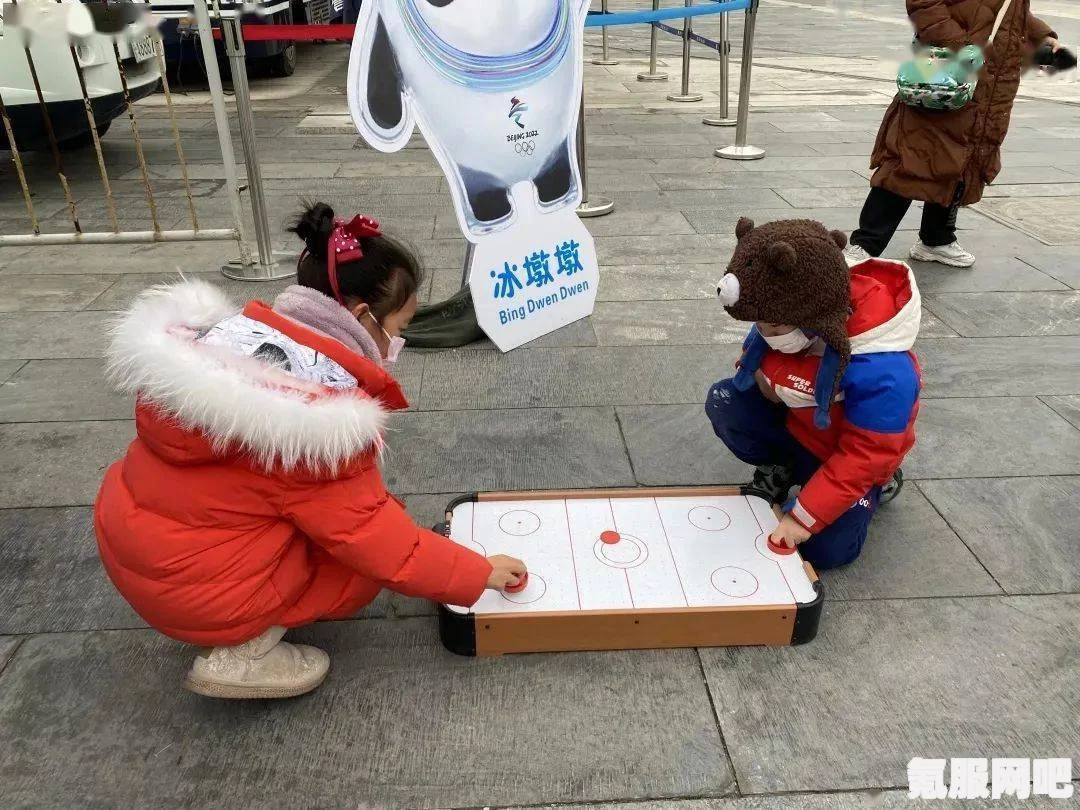 冰墩墩雪容融小游戏，冬奥主题的欢乐乐园