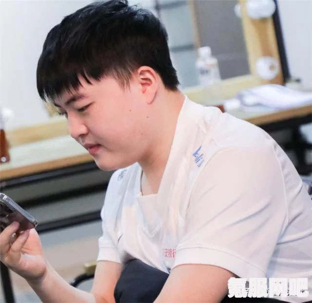揭秘Lele发博澄清骂Uzi谣言的背后真相