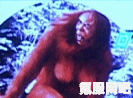 森林之子，神秘三条腿女野人的出现与驯服过程