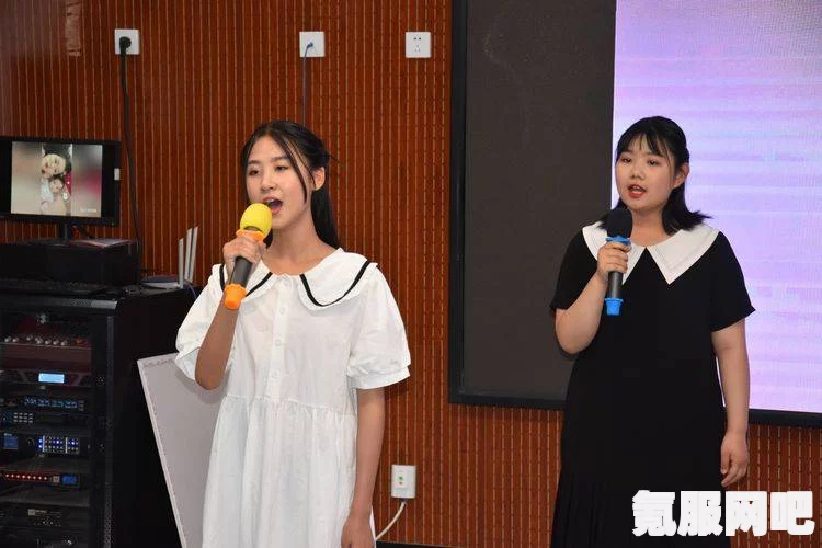 美女请别影响我学习，游戏内容与特色玩法介绍
