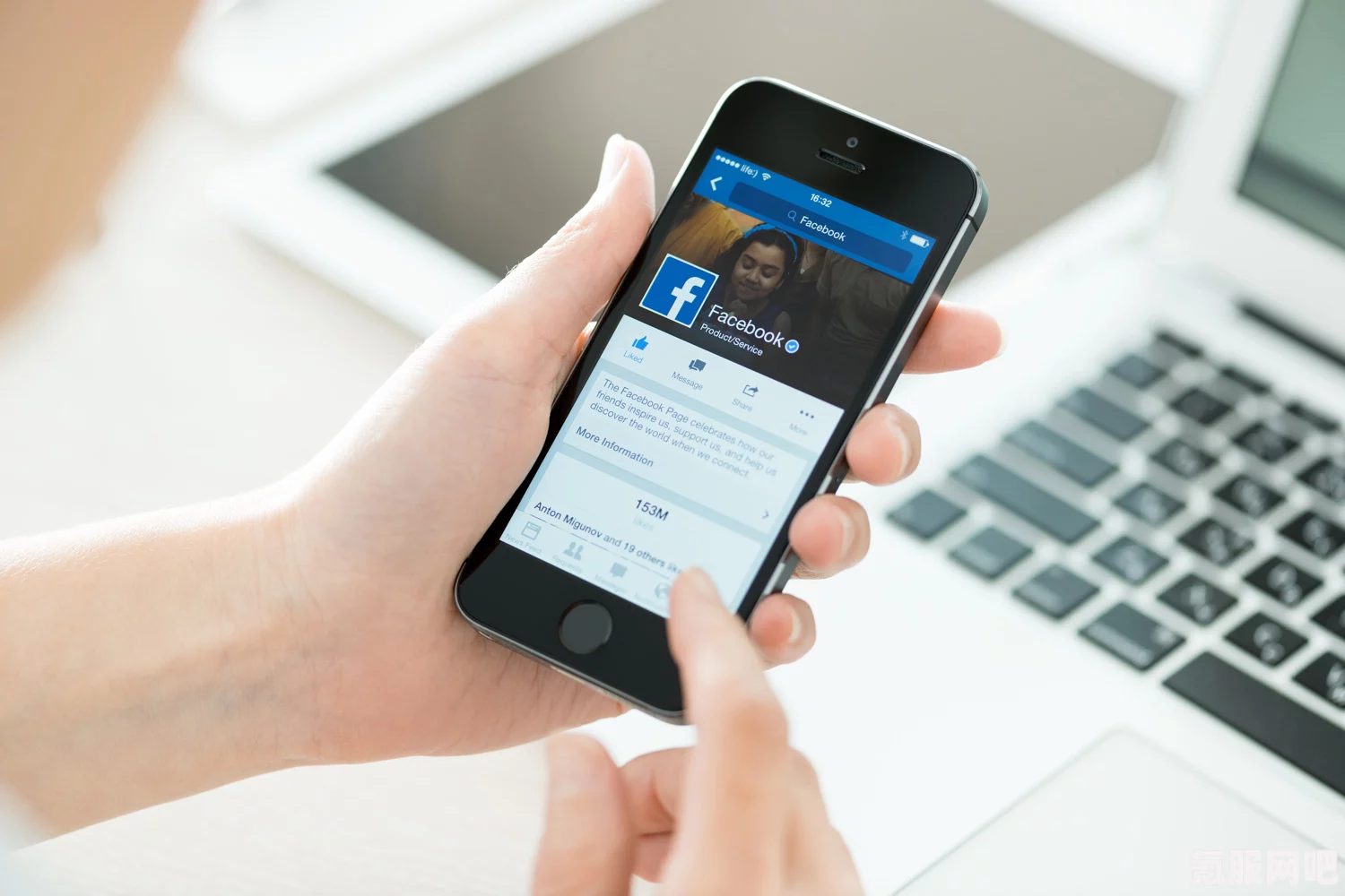 Facebook相当于中国的什么软件？从社交媒介角度看中西方网络文化的交融与差异